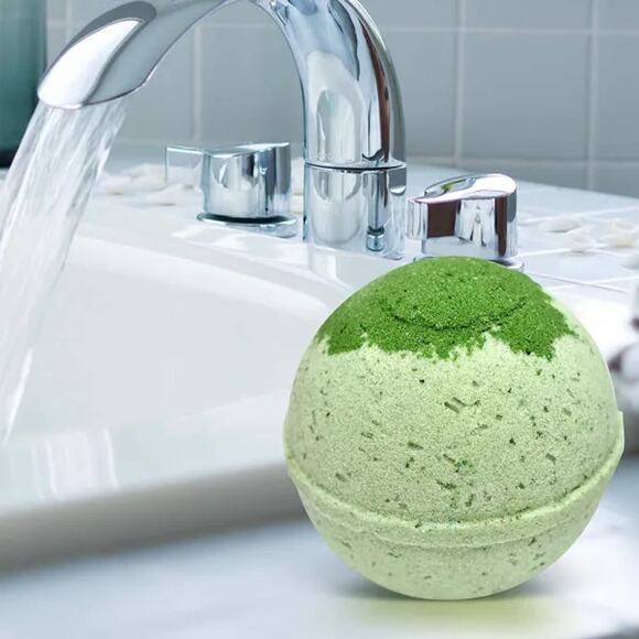 "Cedar Balsam" Organic Bath Bomb in kraft box - 5 oz - Picture 5 of 7